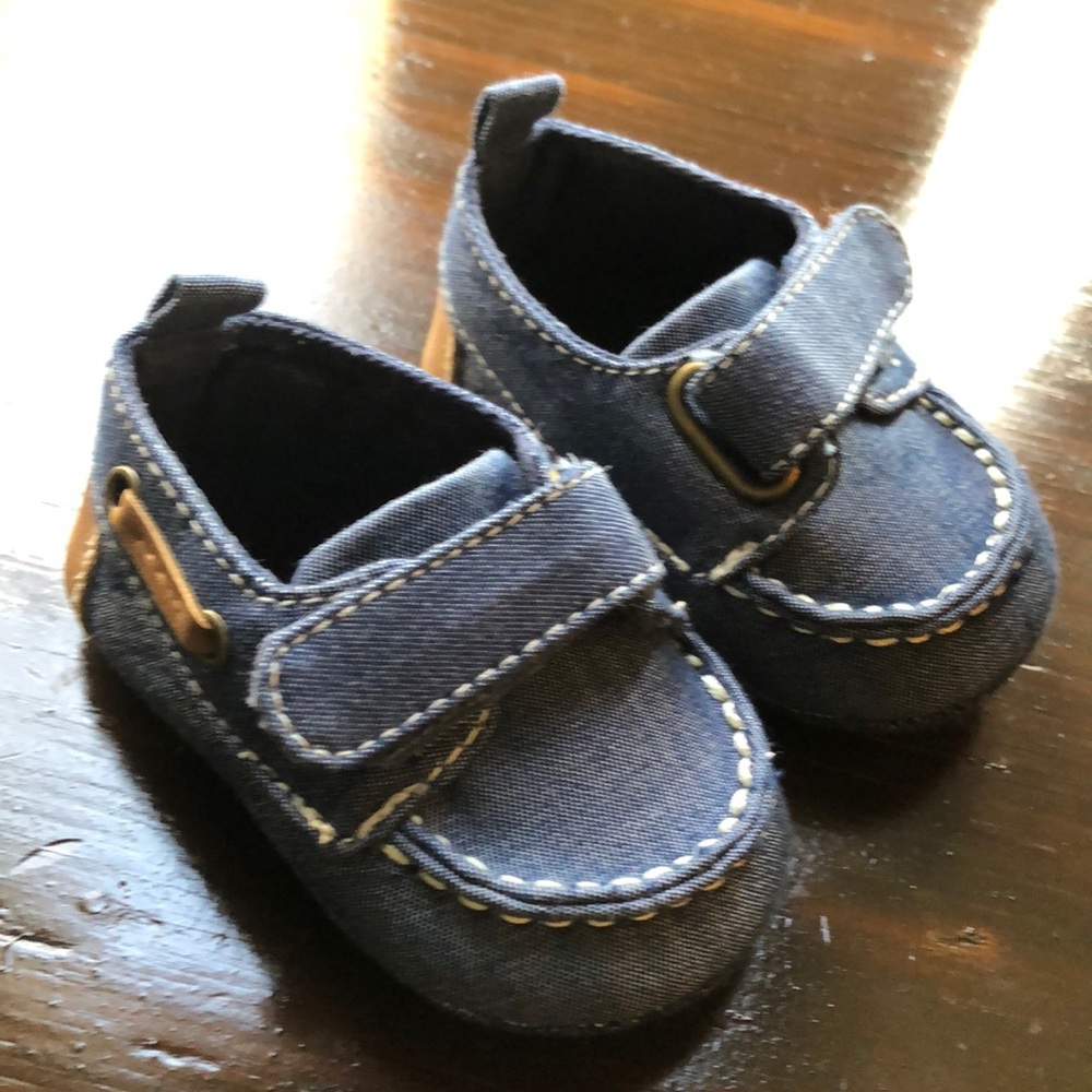 Chambray Crib Shoes
